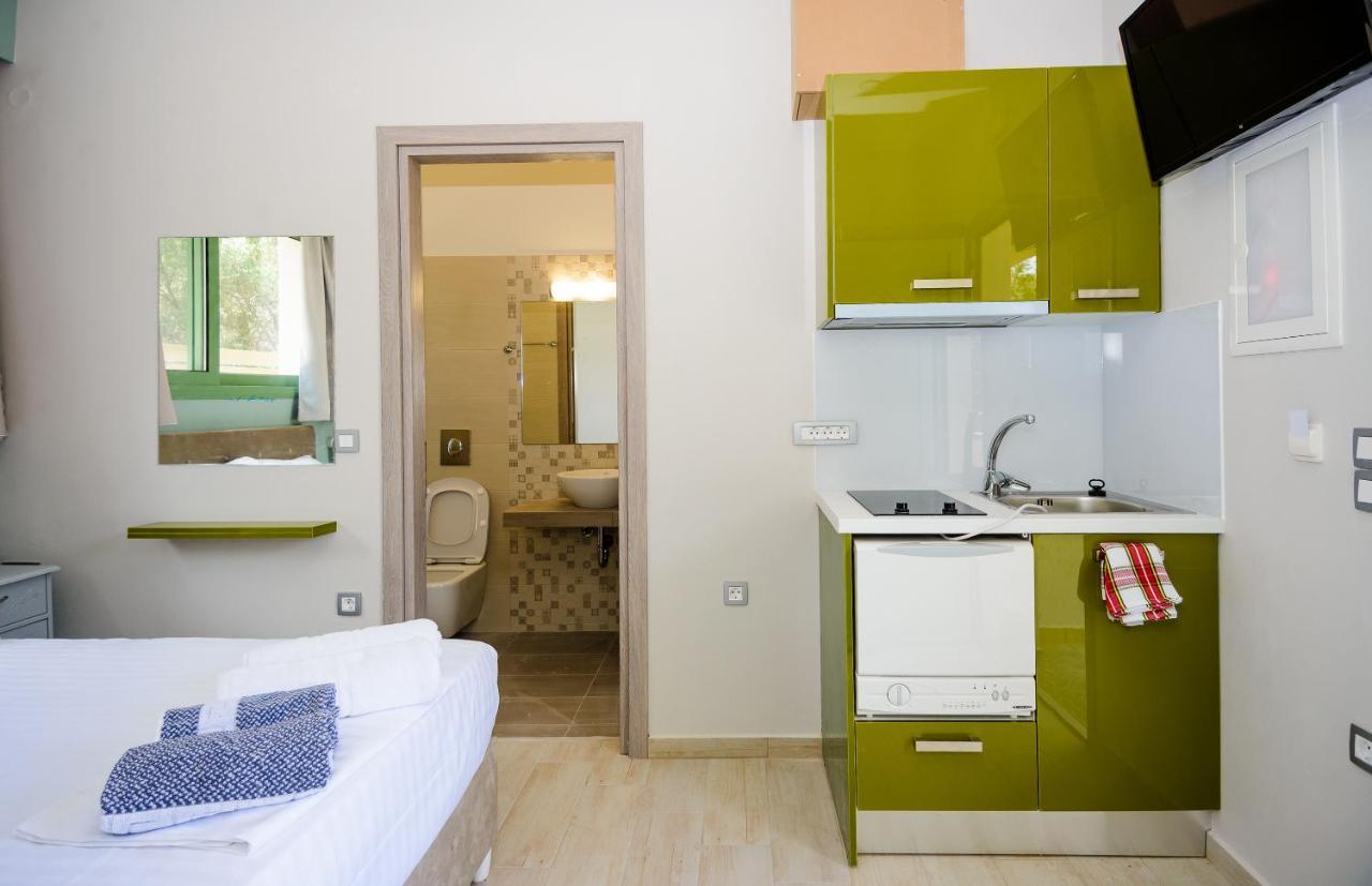 Tzogias Apartments Nonna Studio Ласси Экстерьер фото
